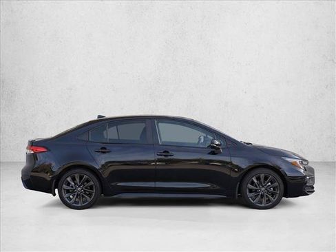 Used 2025 Toyota Corolla SE FWD image 8