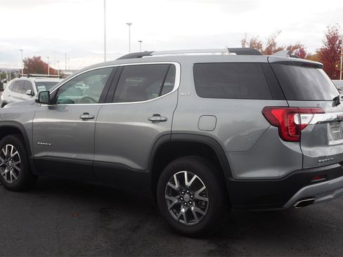 Used 2023 GMC Acadia SLT image 7