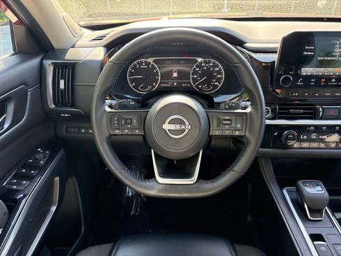 Used 2022 Nissan Pathfinder SL w/ SL Premium Package AWD/4WD image 19