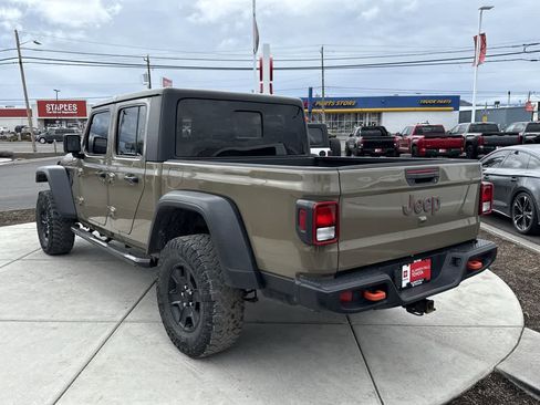 Used 2020 Jeep Gladiator Mojave w/ Cold Weather Group image 5