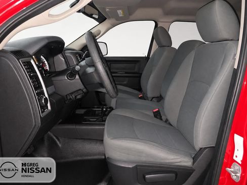 Used 2018 RAM 2500 Tradesman w/ Chrome Appearance Group AWD/4WD image 7