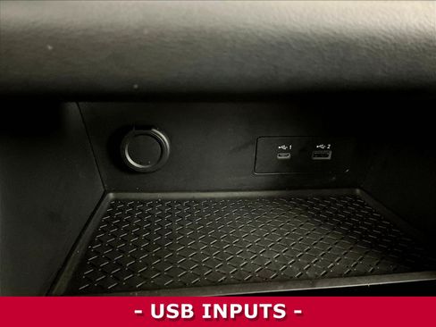 Used 2022 Nissan Pathfinder SV AWD/4WD image 16