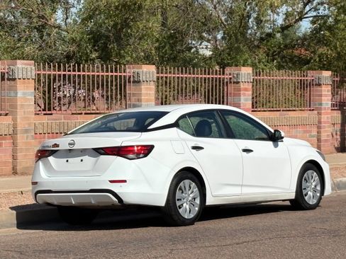 Used 2024 Nissan Sentra S FWD image 10