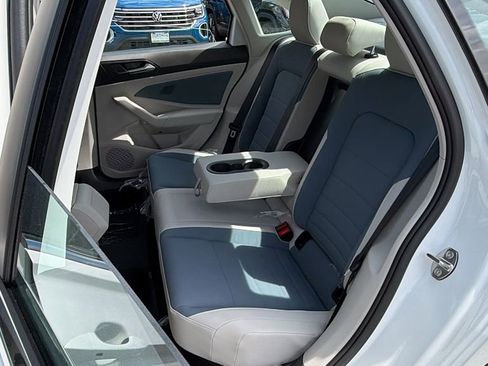 New 2026 Volkswagen Jetta SE image 12