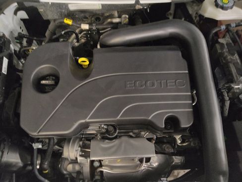 Used 2023 Chevrolet Equinox LT FWD image 30