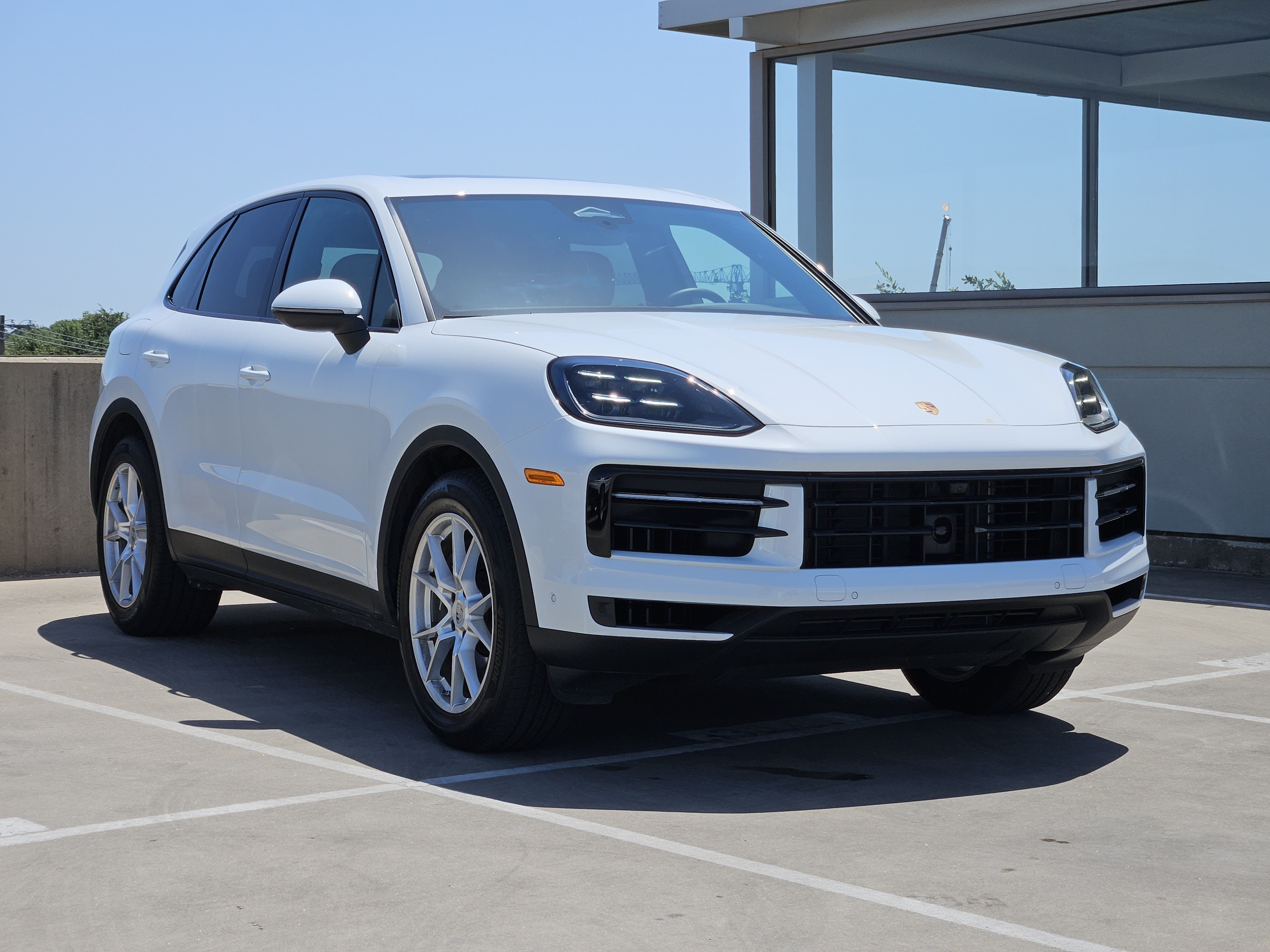 Certified 2026 Porsche Cayenne AWD/4WD image 10