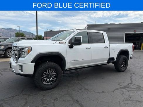 Used 2021 GMC Sierra 3500 Denali w/ Denali Ultimate Package AWD/4WD image 14