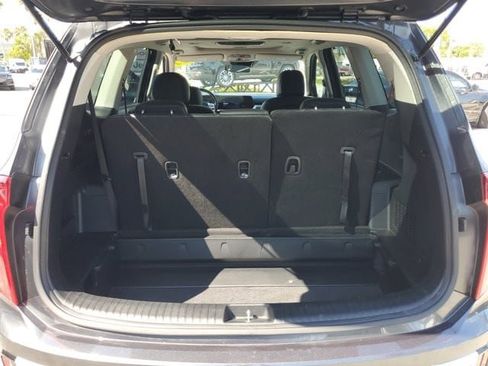 Used 2024 Kia Telluride S w/ S Sunroof Package FWD image 11