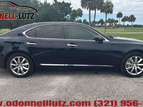 Used 2009 Lexus LS 460 Luxury RWD image 4
