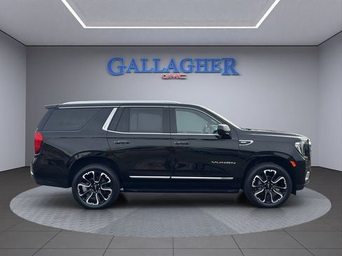Used 2023 GMC Yukon SLT image 3