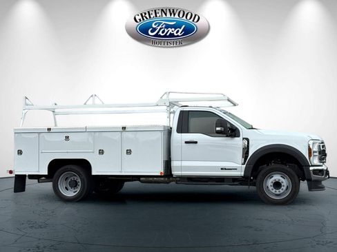 New 2026 Ford F550 2WD Regular Cab Super Duty image 3