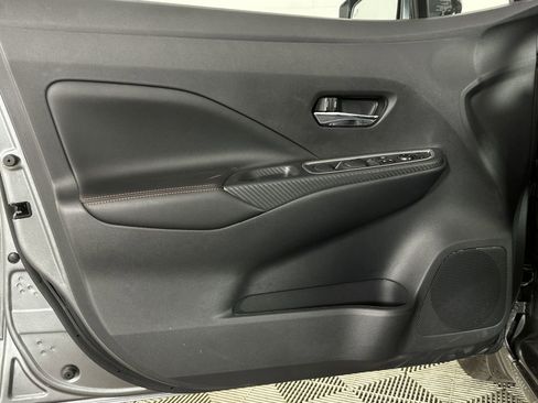 New 2025 Nissan Versa SR w/ Trunk Package image 34