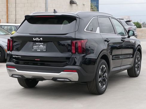 New 2026 Kia Sorento S FWD image 3