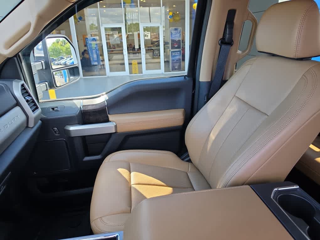 Used 2022 Ford F250 Lariat w/ Lariat Ultimate Package AWD/4WD image 29