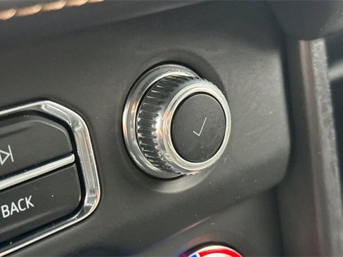 Used 2023 GMC Yukon AT4 image 33