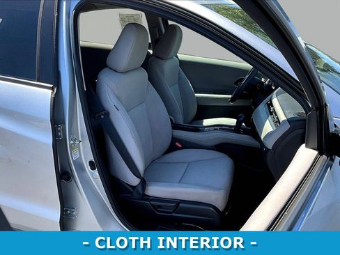 Used 2016 Honda HR-V EX image 29
