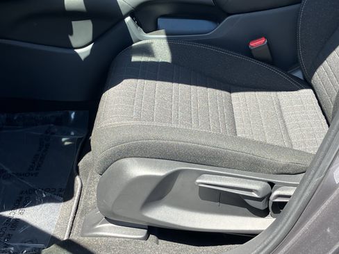 Used 2025 Honda HR-V LX image 17