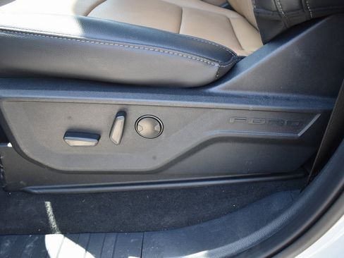 Used 2025 Ford F450 Lariat w/ FX4 Off-Road Package image 26