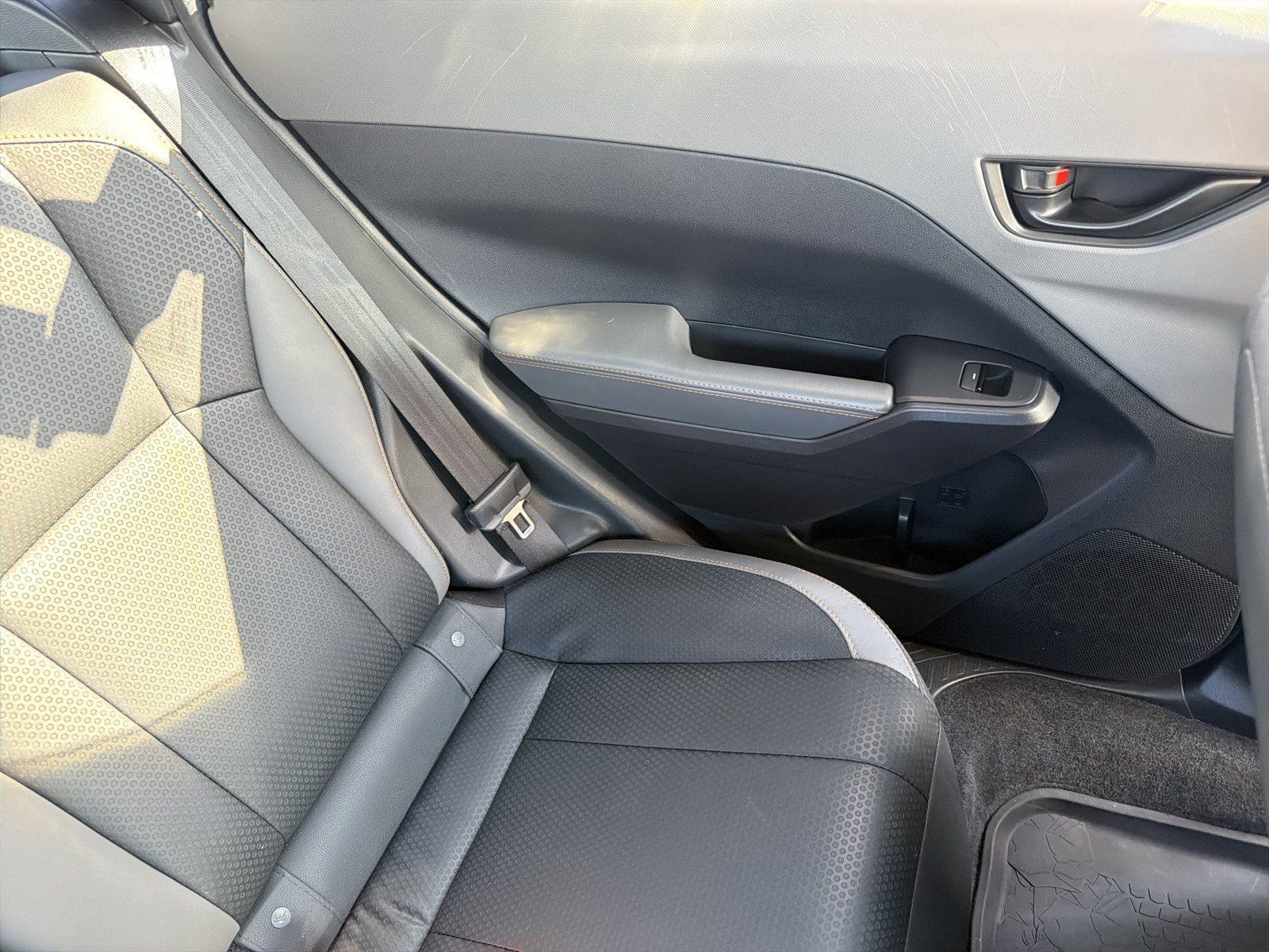 Certified 2024 Subaru Crosstrek 2.5i Wilderness w/ Crosstrek Mirror Package AWD/4WD image 14