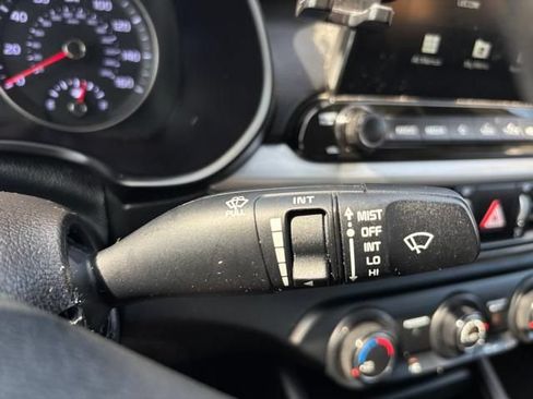 Used 2021 Kia Forte LXS FWD image 27