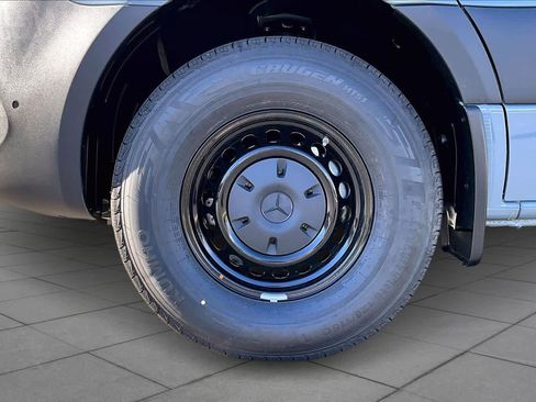 New 2026 Mercedes-Benz Sprinter 2500 image 11