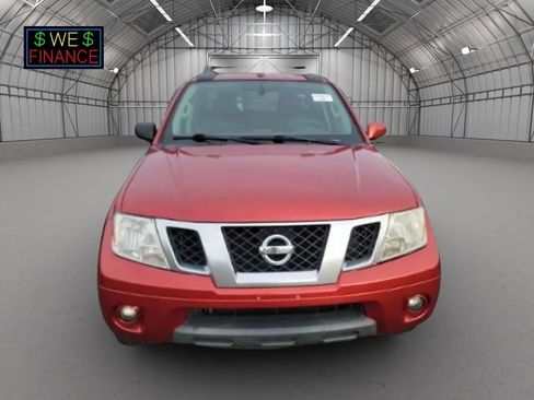 Used 2014 Nissan Frontier PRO-4X w/ Pro-4x Luxury Package image 2