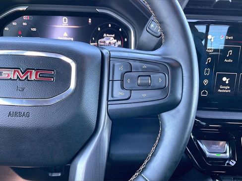 Used 2024 GMC Sierra 2500 AT4 w/ AT4 Premium Plus Package image 11