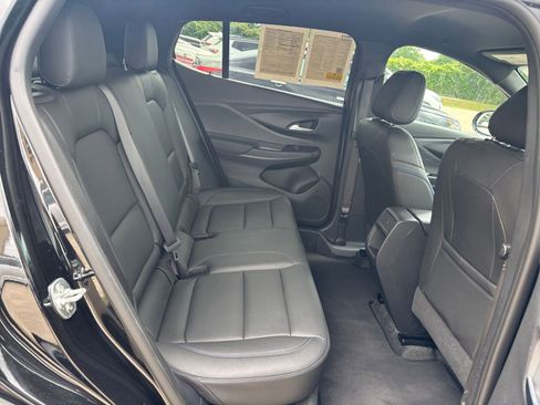 Used 2025 Buick Envista Sport Touring FWD image 24