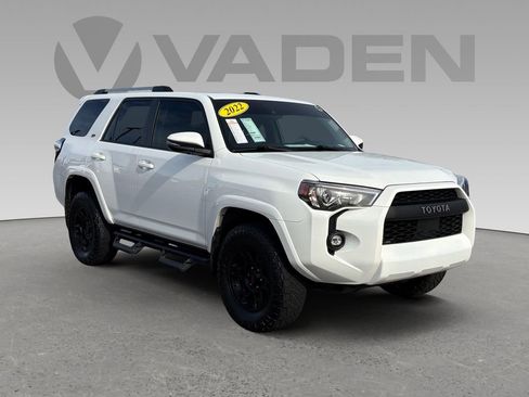 Used 2022 Toyota 4Runner SR5 Premium image 1