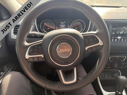 Used 2020 Jeep Compass Sport image 12