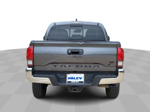 Used 2022 Toyota Tacoma SR5 RWD image 7