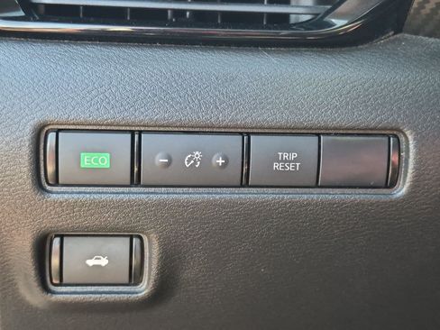 Used 2021 Nissan Sentra SV FWD image 15