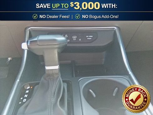 Used 2025 Kia Carnival EX FWD image 20