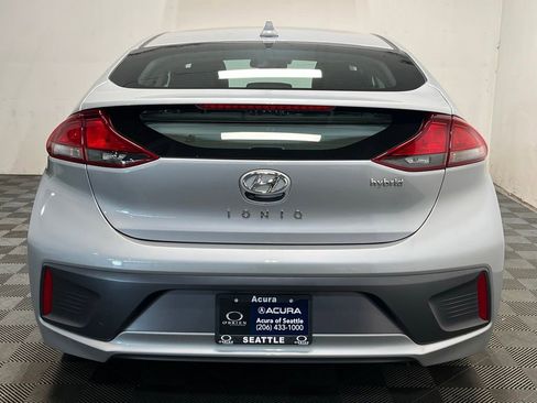 Used 2020 Hyundai Ioniq SE FWD image 18
