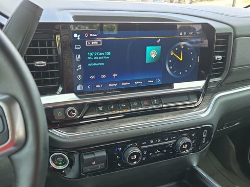 Certified 2024 Chevrolet Silverado 2500 LTZ w/ LTZ Convenience Package AWD/4WD image 23