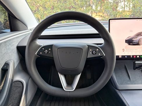 Used 2024 Tesla Model 3 Long Range image 9
