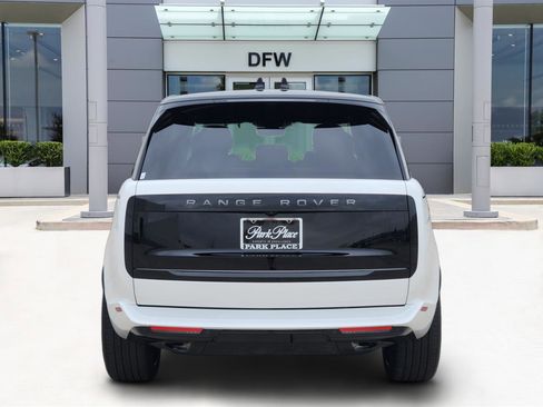 New 2026 Land Rover Range Rover Long Wheelbase SE image 6