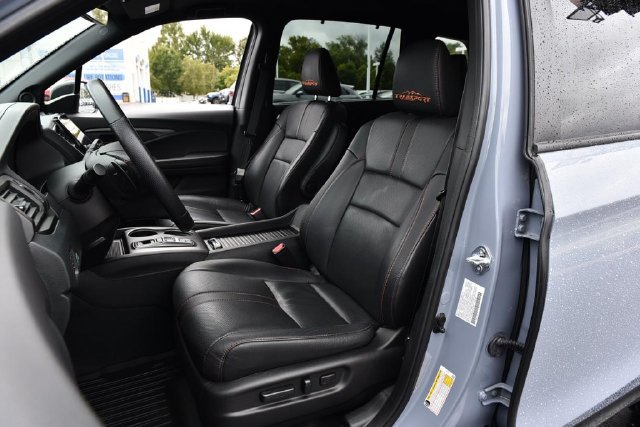 Used 2023 Honda Passport TrailSport image 24