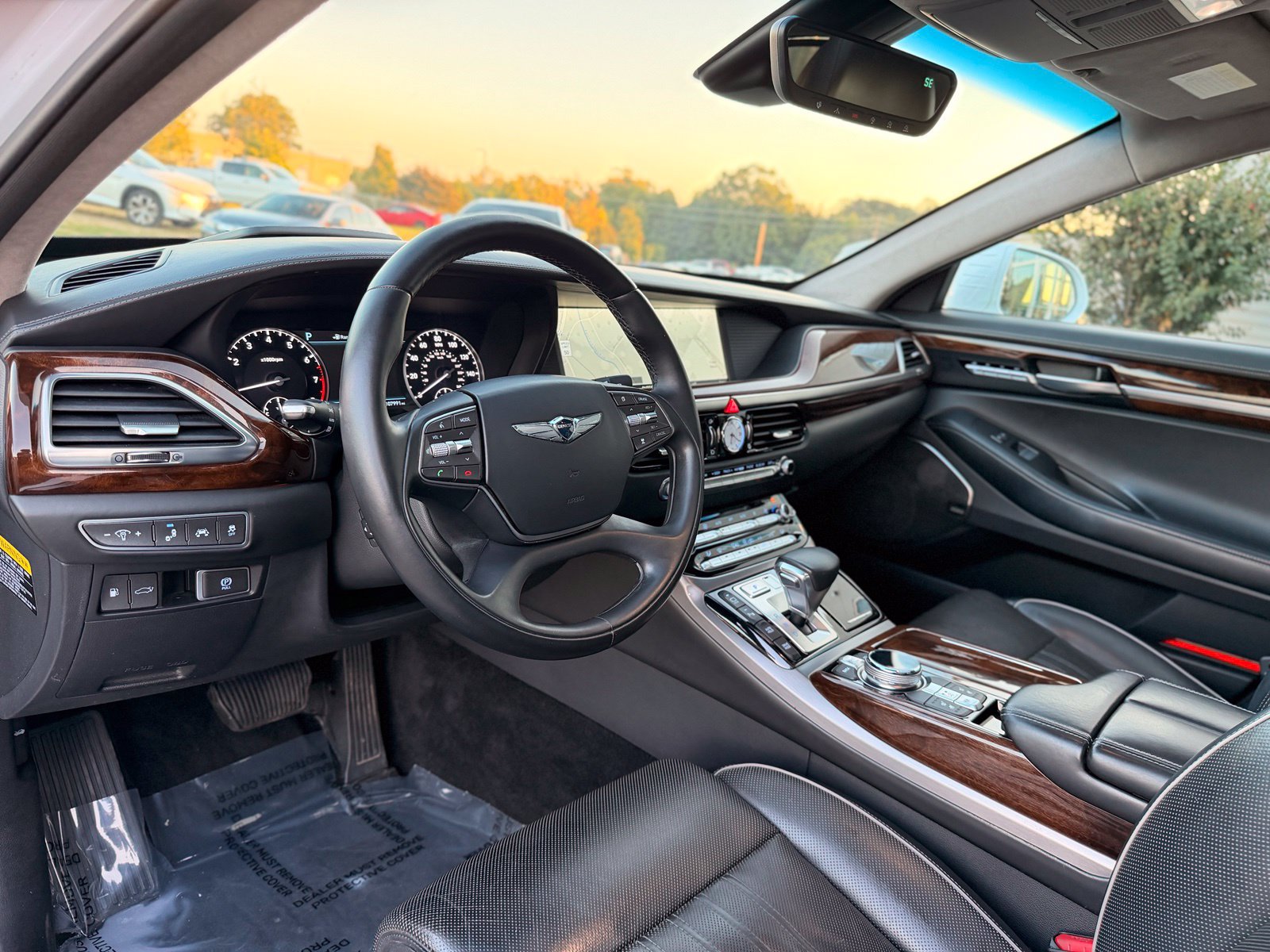 Used 2017 Genesis G90 3.3T Premium RWD image 20