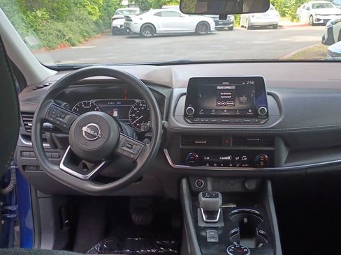 Used 2023 Nissan Rogue SV AWD/4WD image 20