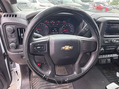 Used 2021 Chevrolet Silverado 1500 Custom image 15