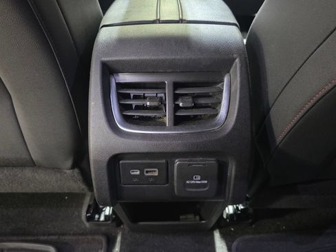 Used 2021 Chevrolet Blazer RS w/ Enhanced Convenience Package FWD image 12