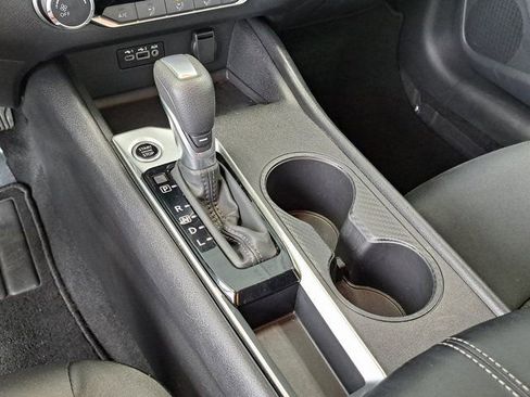 Used 2025 Nissan Altima 2.5 SV FWD image 18
