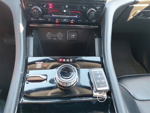 Used 2023 Jeep Grand Cherokee L Limited image 36