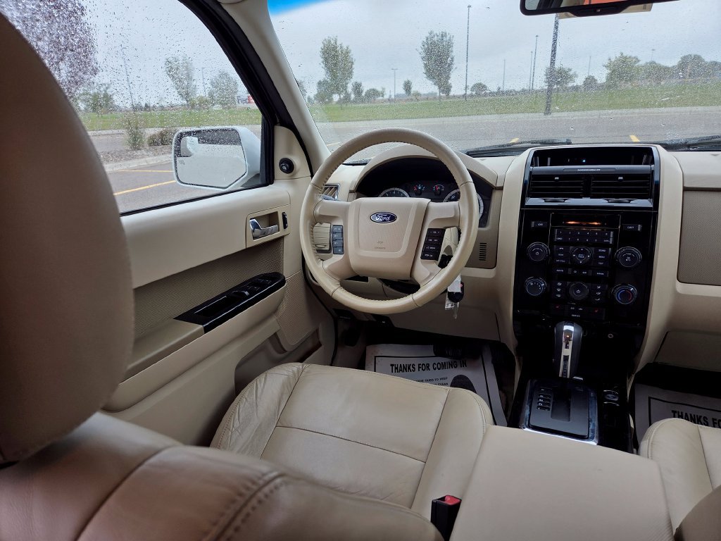 Used 2010 Ford Escape Limited AWD/4WD image 15