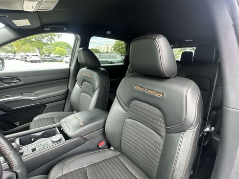 Used 2023 Nissan Pathfinder SV AWD/4WD image 21