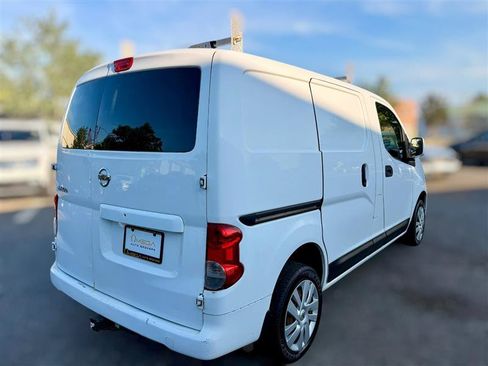 Used 2015 Nissan NV200 SV w/ Technology Package FWD image 4