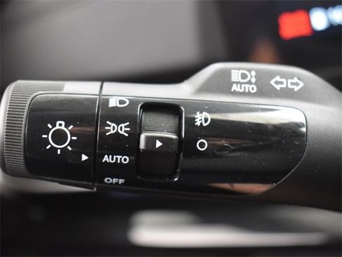 Certified 2025 Kia Carnival SX Prestige image 29