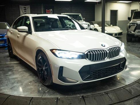 Used 2023 BMW 330i xDrive Sedan w/ M Sport Package AWD/4WD image 5