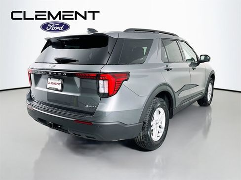 New 2026 Ford Explorer Active AWD/4WD image 6
